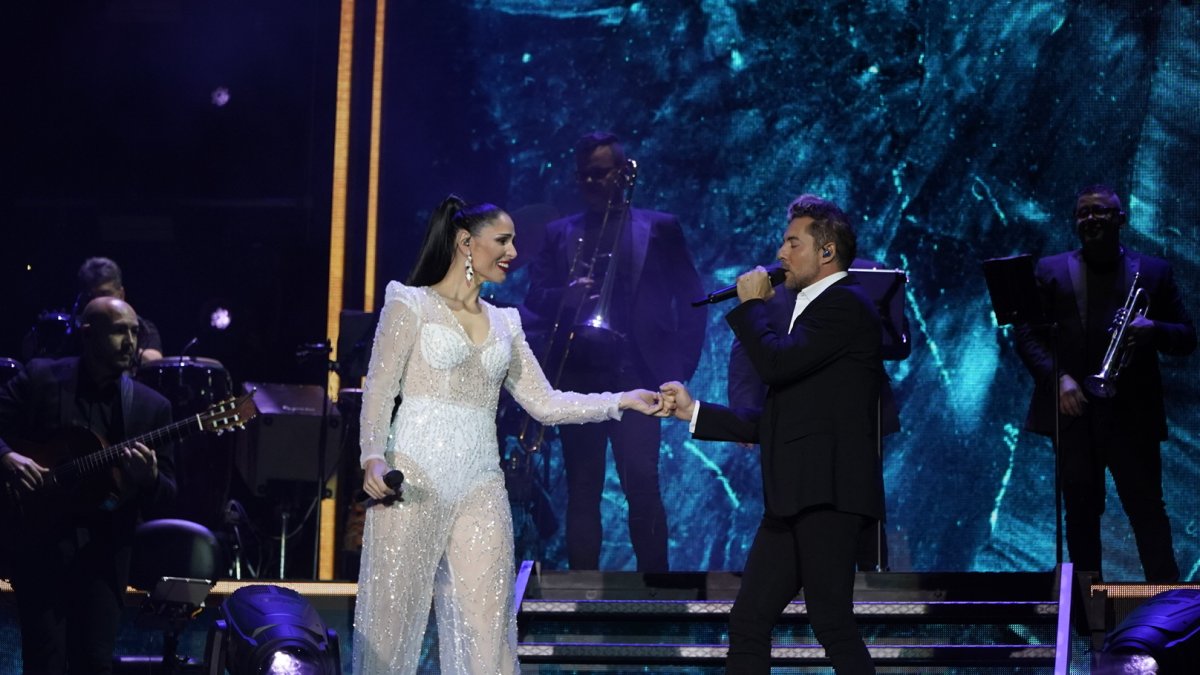 Rosa Lópe y David Bisbal, en el concierto por el 20 aniversario.