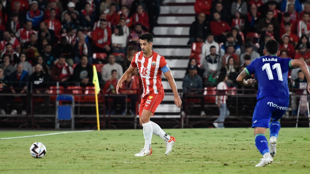 El capitán De la Hoz en el último partido de Liga contra el Getafe.