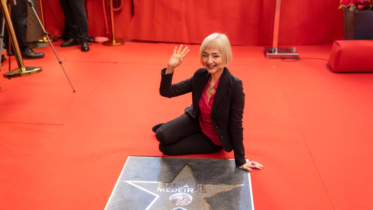 Maria de Medeiros, ante su estrella.