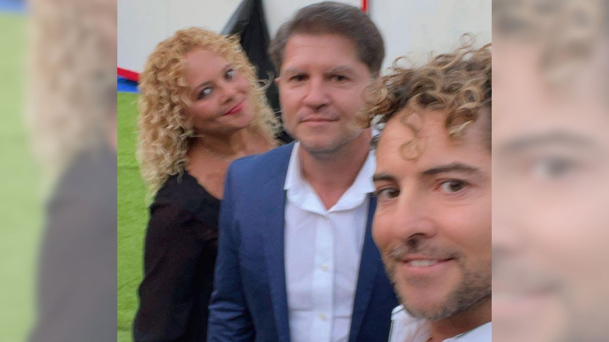 Bisbal, junto a sus hermanos.