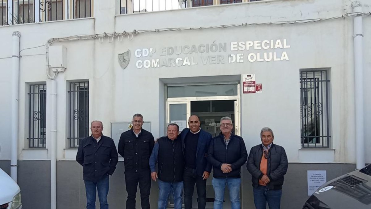 Antonio Mena visita ‘Ver de Olula’ que ha mejorado sus instalaciones y servicios.