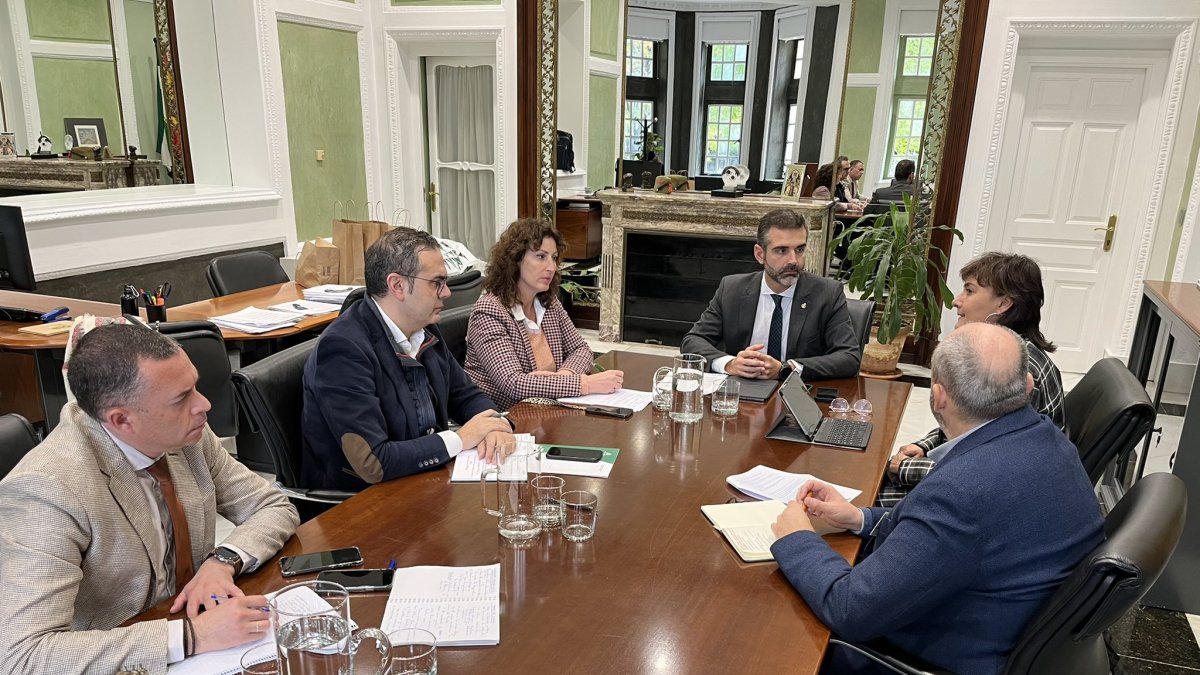 Reunión de Vázquez y Fernández-Pacheco con SEO/BirdLife