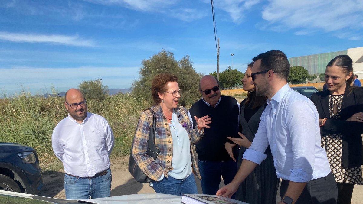 Visita de la delegada Territorial de Fomento, Articulación del Territorio y Vivienda, Carmen Belén López.