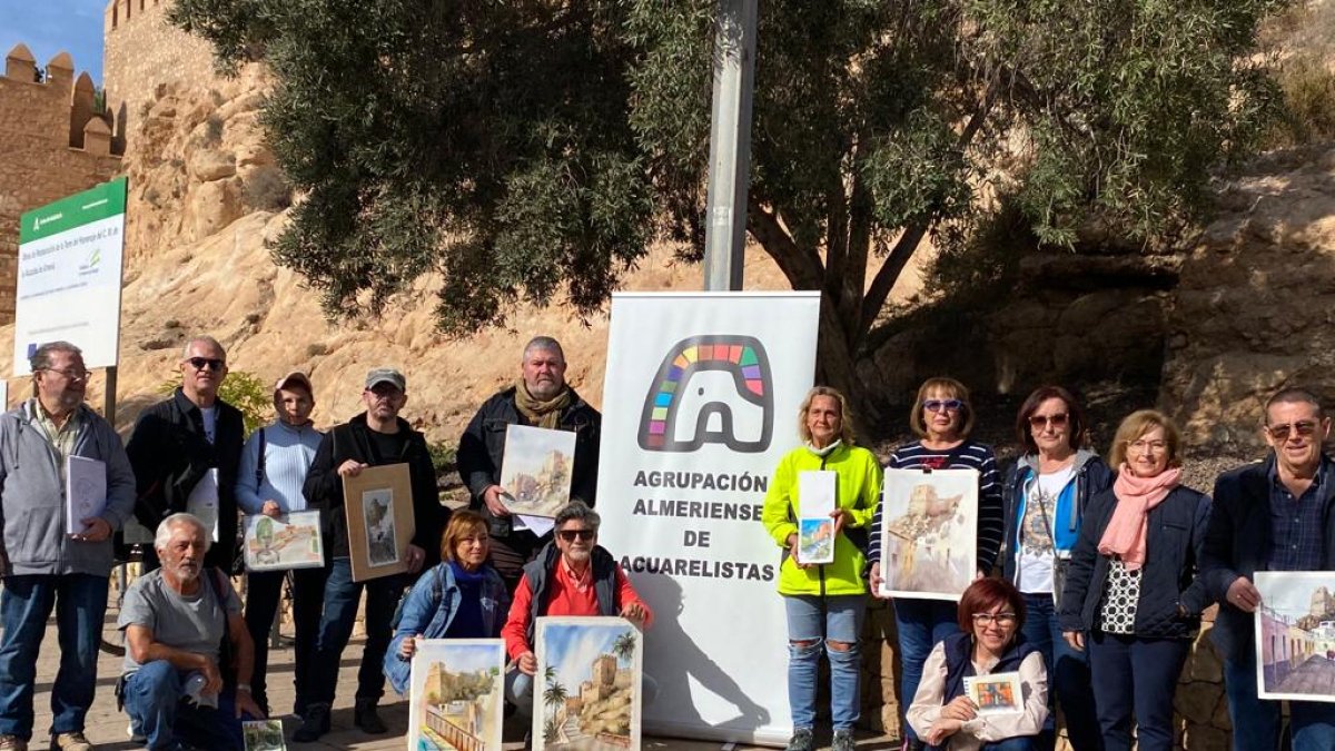 Acuarelistas almerienses durante la actividad que llevaron a cabo el pasado domingo.