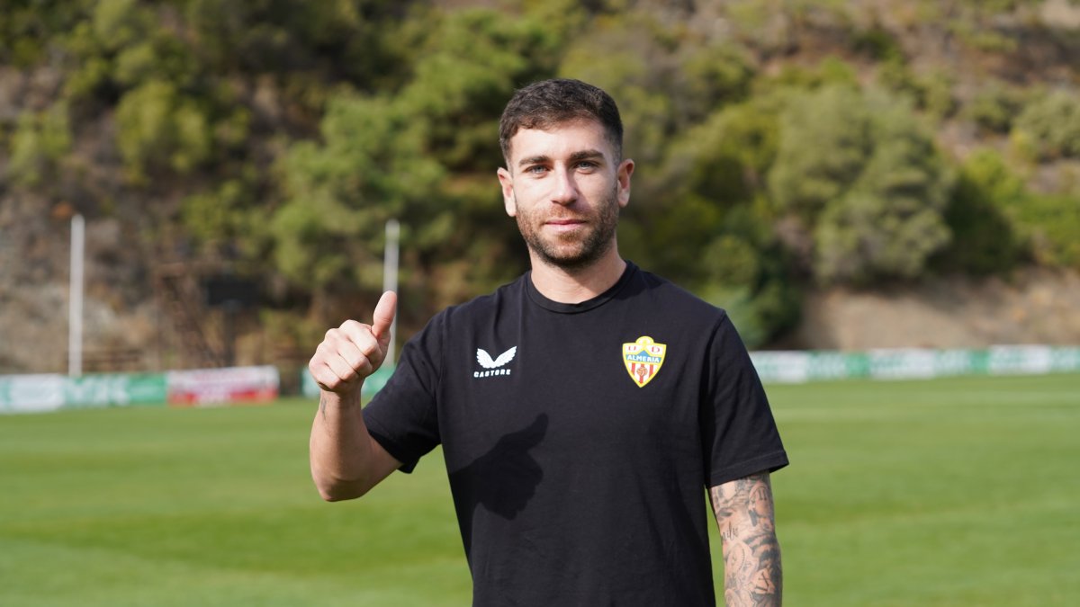 Adri Embarba desde la concentración del equipo en Marbella.