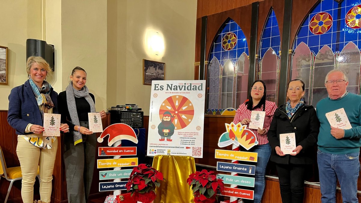 Cuevas del Almanzora presenta su campaña de Navidad.