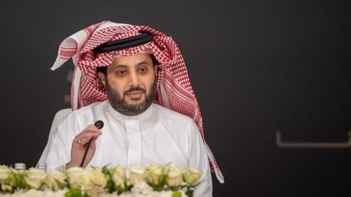 El presidente del Almería, protagonista en @alkasschannel, de Doha.