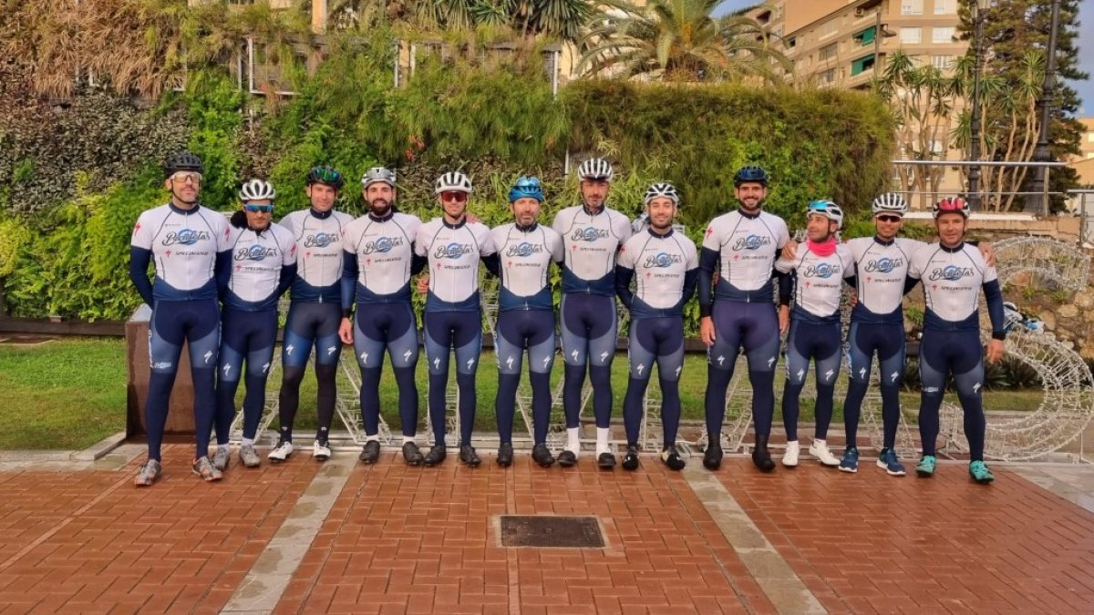 El equipo de la Costa Tropical posa al completo.