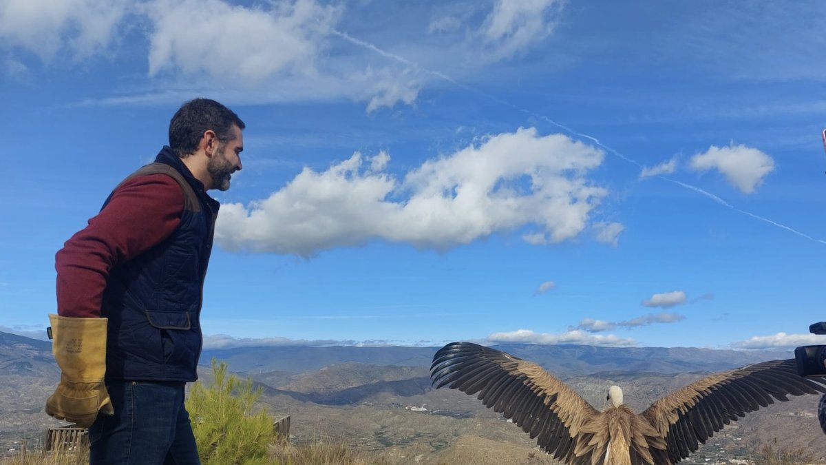 El consejero Ramón Fernández-Pacheco ha participado en la suela.