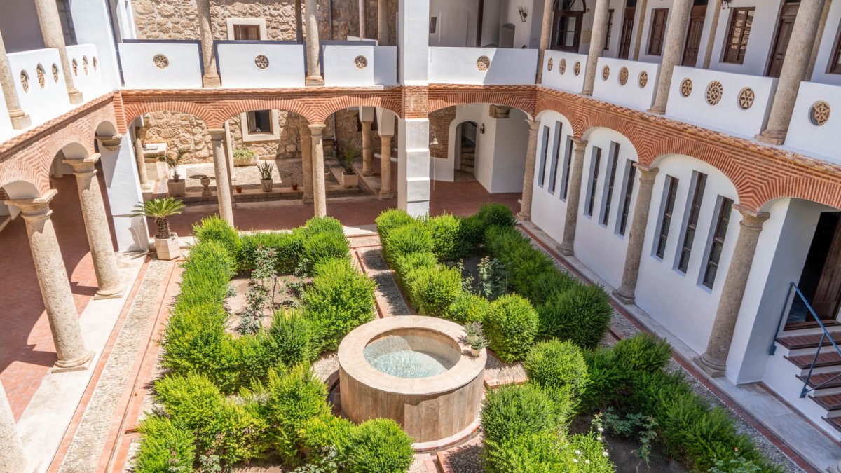 Vista aérea del claustro de las Puras.