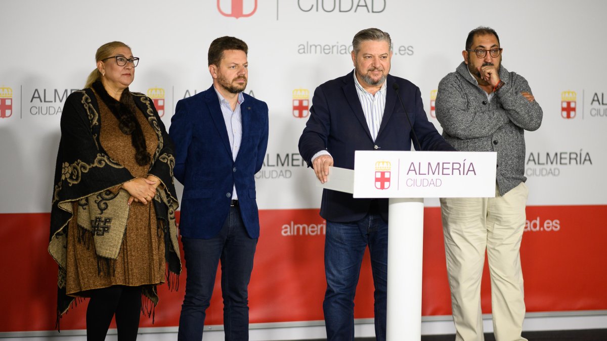 Pepa López, José Vélez, Diego Cruz y Salvador Ayala, en la presentación.