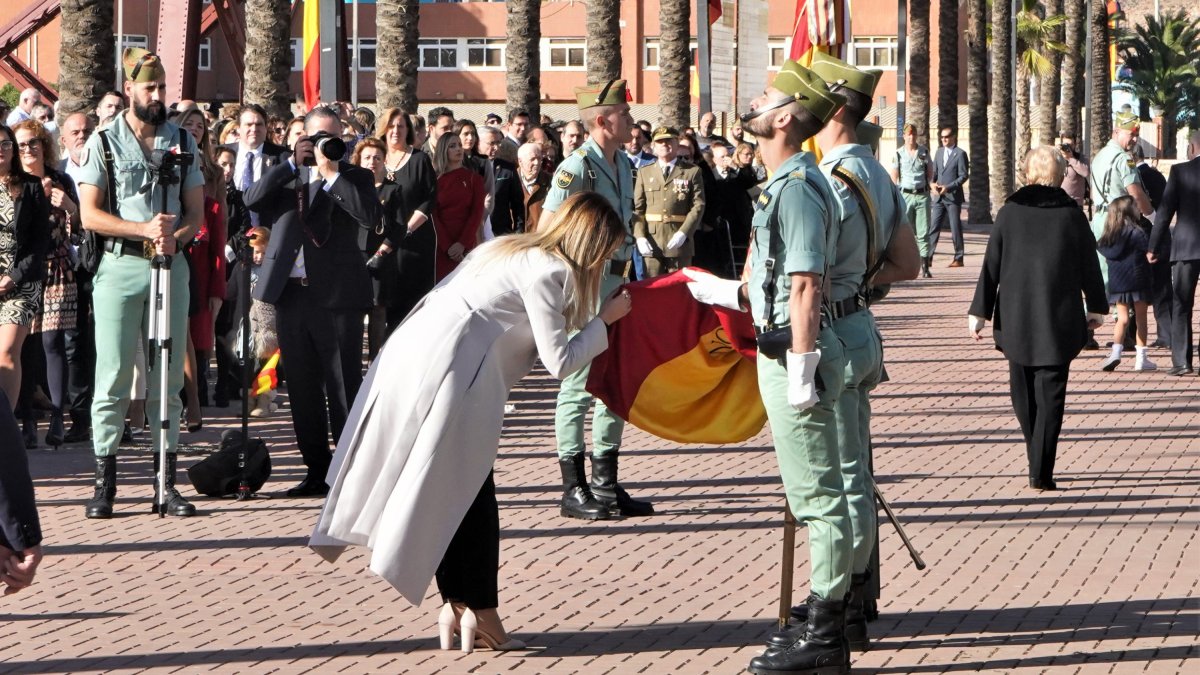 Jura de personal civil en Las Almadrabillas