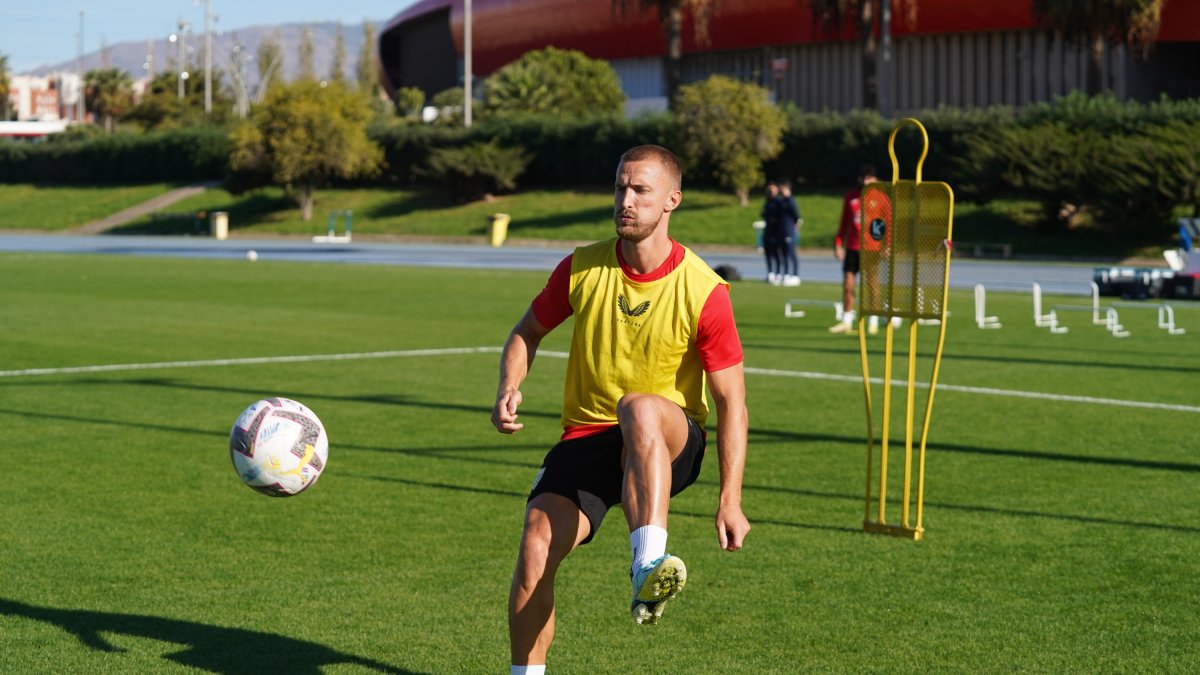 Rodrigo Ely en el campo Anexo.