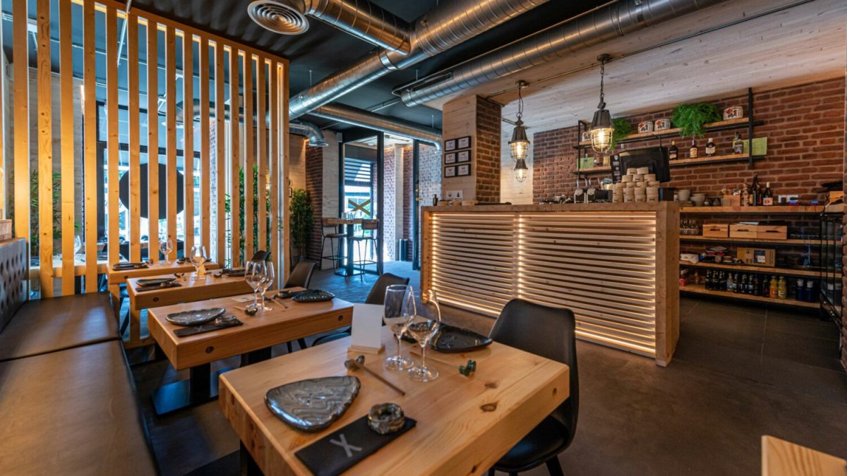 Sibuya, ahora en Roquetas de Mar, a escasos metros del Auditorio.