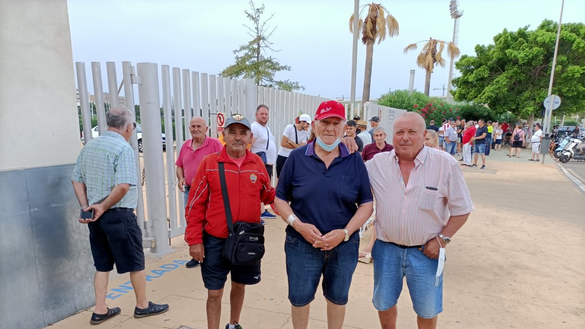 Las colas deben de volver a las puertas del Mediterráneo.