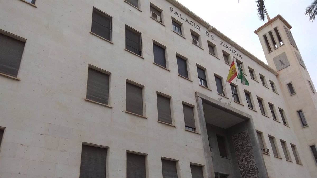 Fachada del Palacio de Justicia.