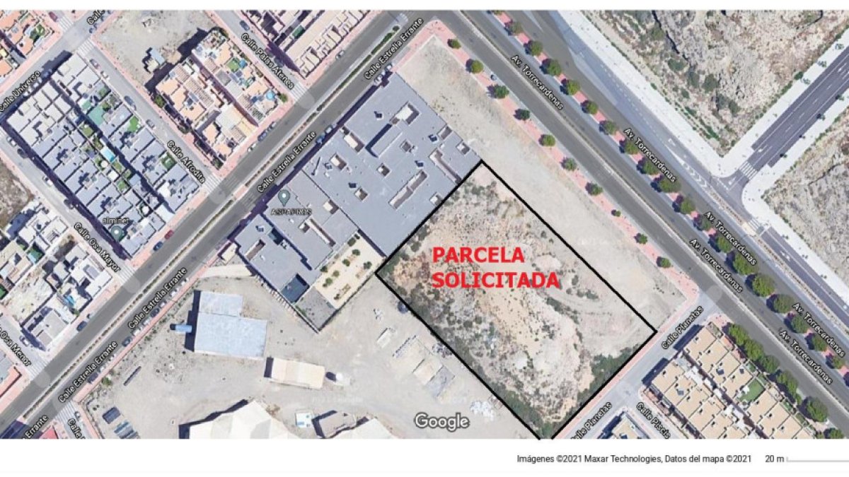 Parcela cedida a la asociación.