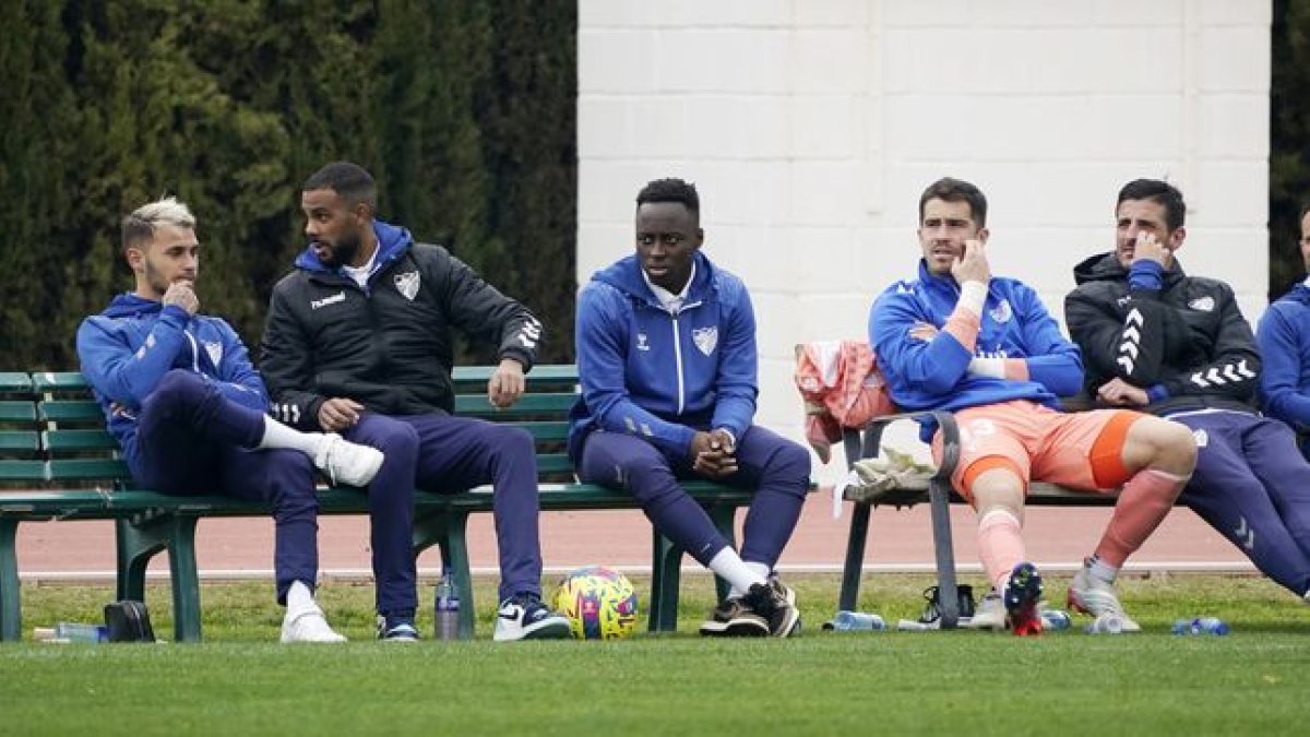 Appiah presenció el partido Málaga-Winterthur desde el banquillo.