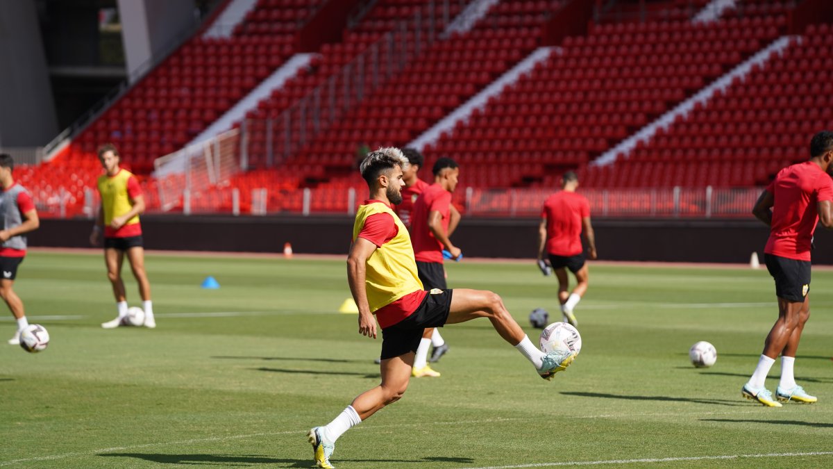Arnau en el entrenamiento del Estadio de los Juegos Mediterráneos.