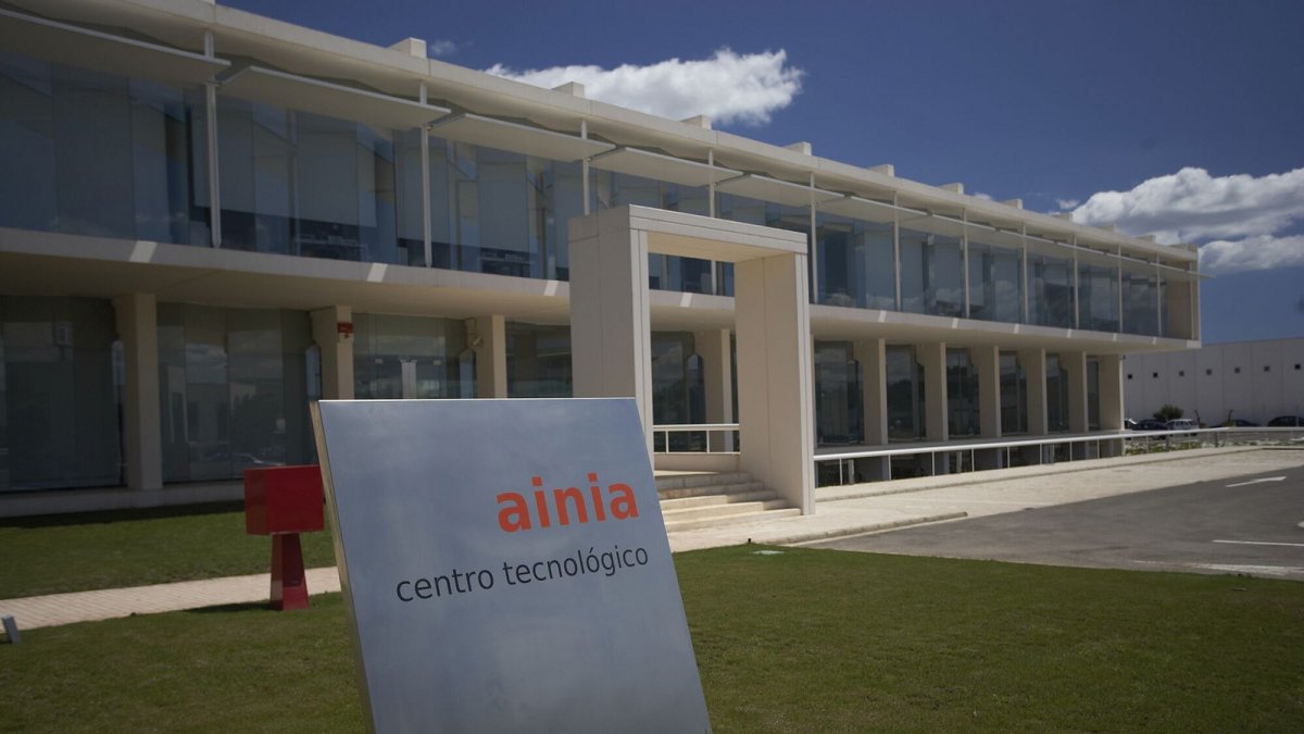 Fachada de AINIA