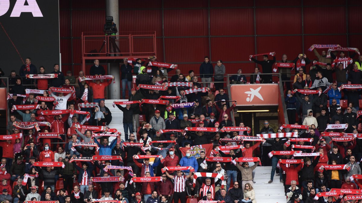 El Estadio de los Juegos Mediterráneos se quedará pequeño en la segunda vuelta de la Liga.