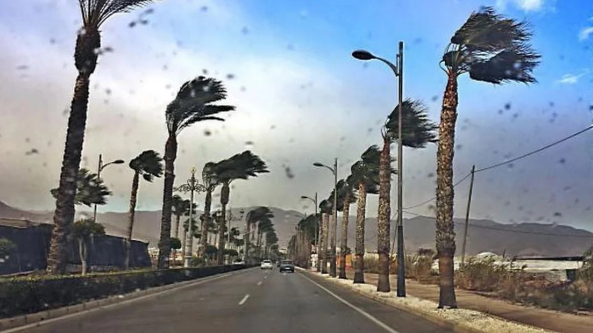 Imagen de archivo de la carretera de Alicún, en Roquetas de Mar.