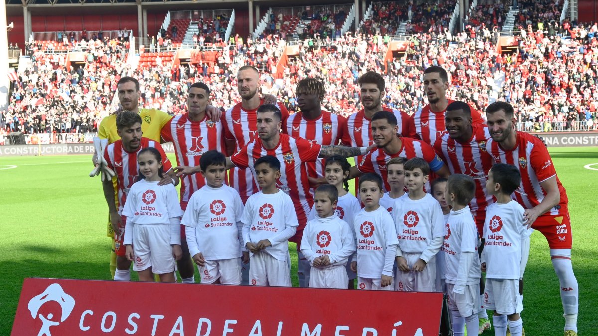 Una foto para el recuerdo de unos niños y unas niñas que vivieron un día inolvidable.