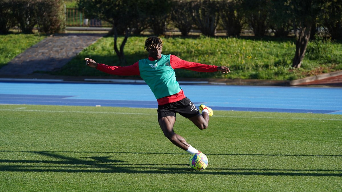 El Bilal Touré se lo está pasando en grande con la camiseta del Almería.