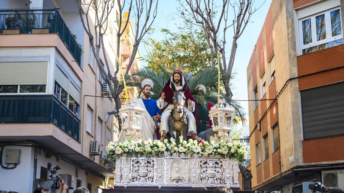La Hermandad de la Borriquita pondrá en la calle la primera procesión del año.