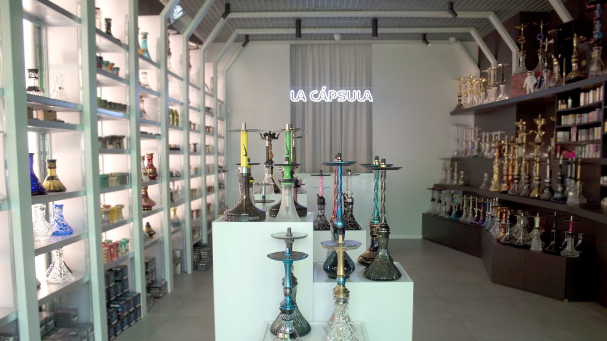 Interior de una de las tiendas.