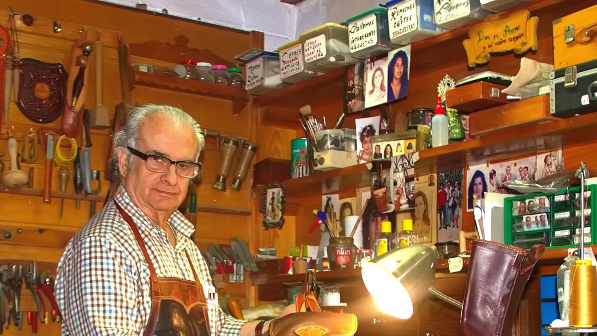 Ramon Magaña en su taller, foto de Daría Zelenska