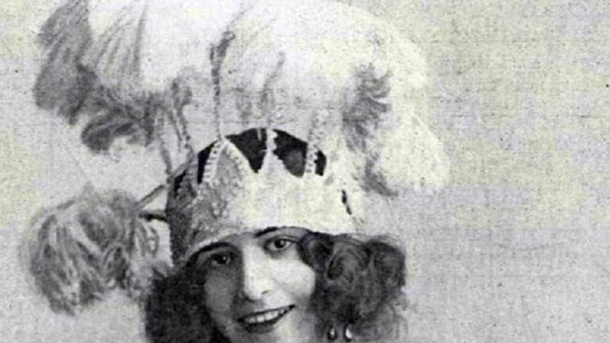 La actriz asesinada.