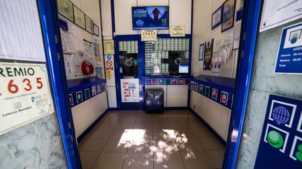 Imagen de archivo de una administración de Lotería.