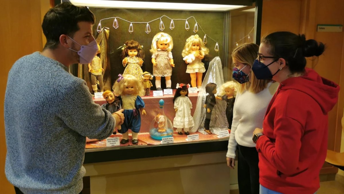 Archivo de la III edición de la exposición de juguetes en Vera.