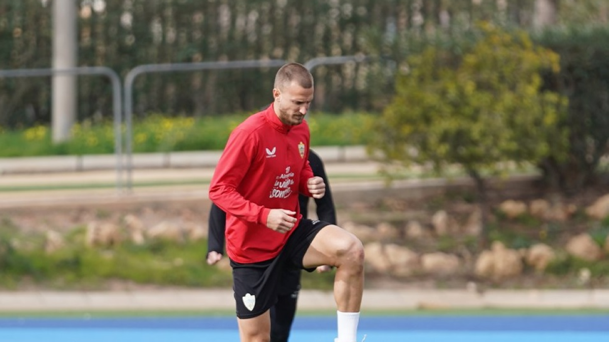 Calentando motores para el partido del viernes contra el Espanyol.