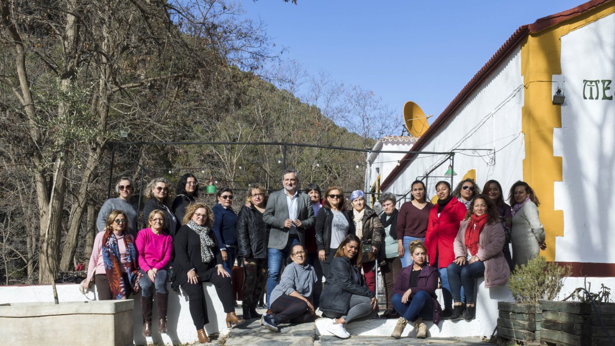 El griupo que participó en la jornada de convivencia, en Laujar.