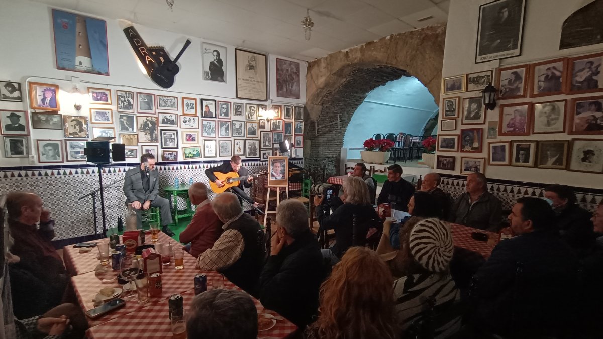 Actual Peña Adra Flamenca \'La Torre\'.