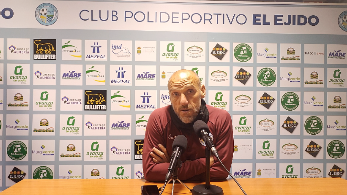 David Cabello, entrenador del Poli El Ejido.