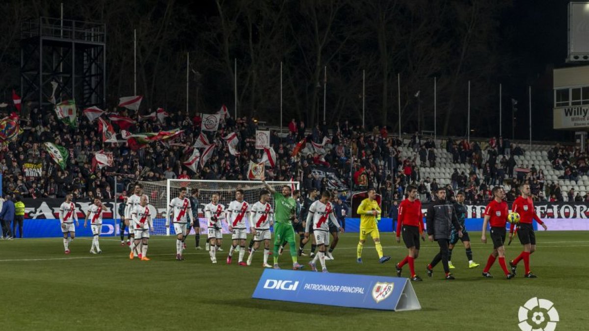 La salida de Rayo-Almería al campo.