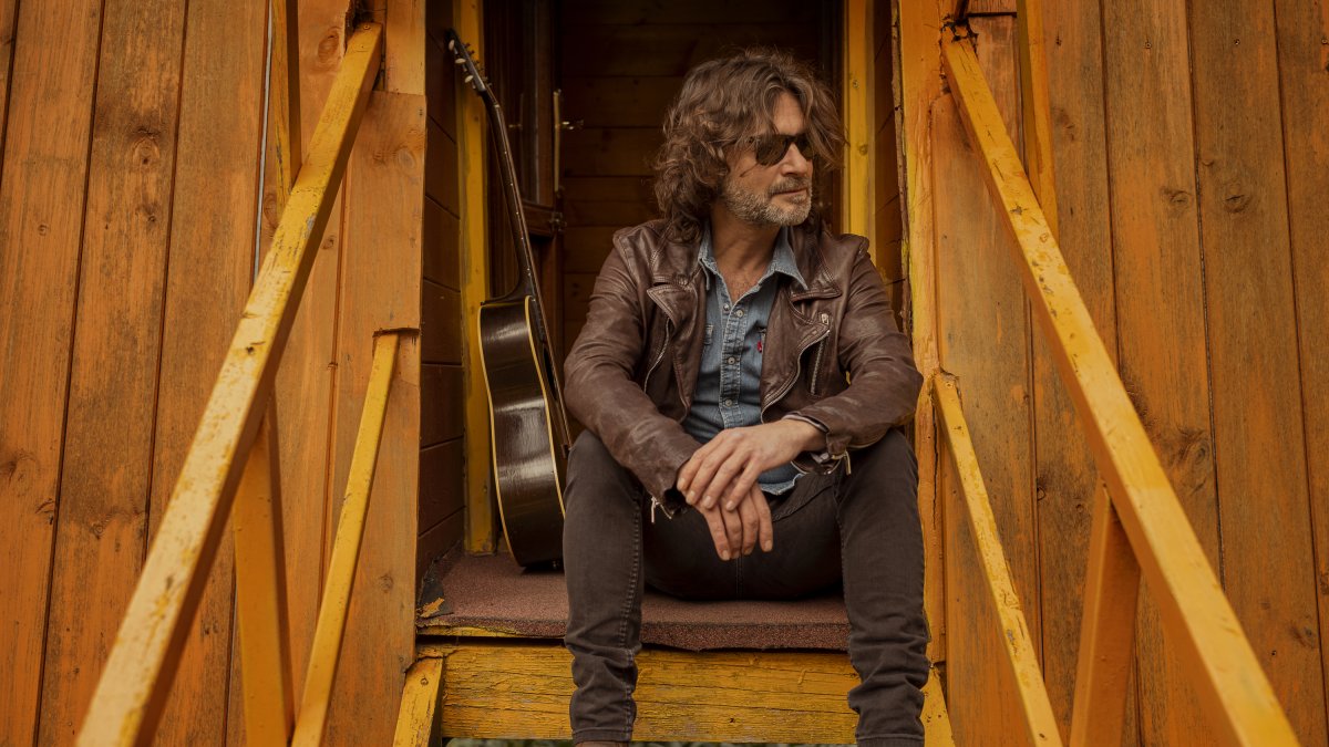 Quique González, en una imagen promocional de su disco ‘Sur en el valle’.