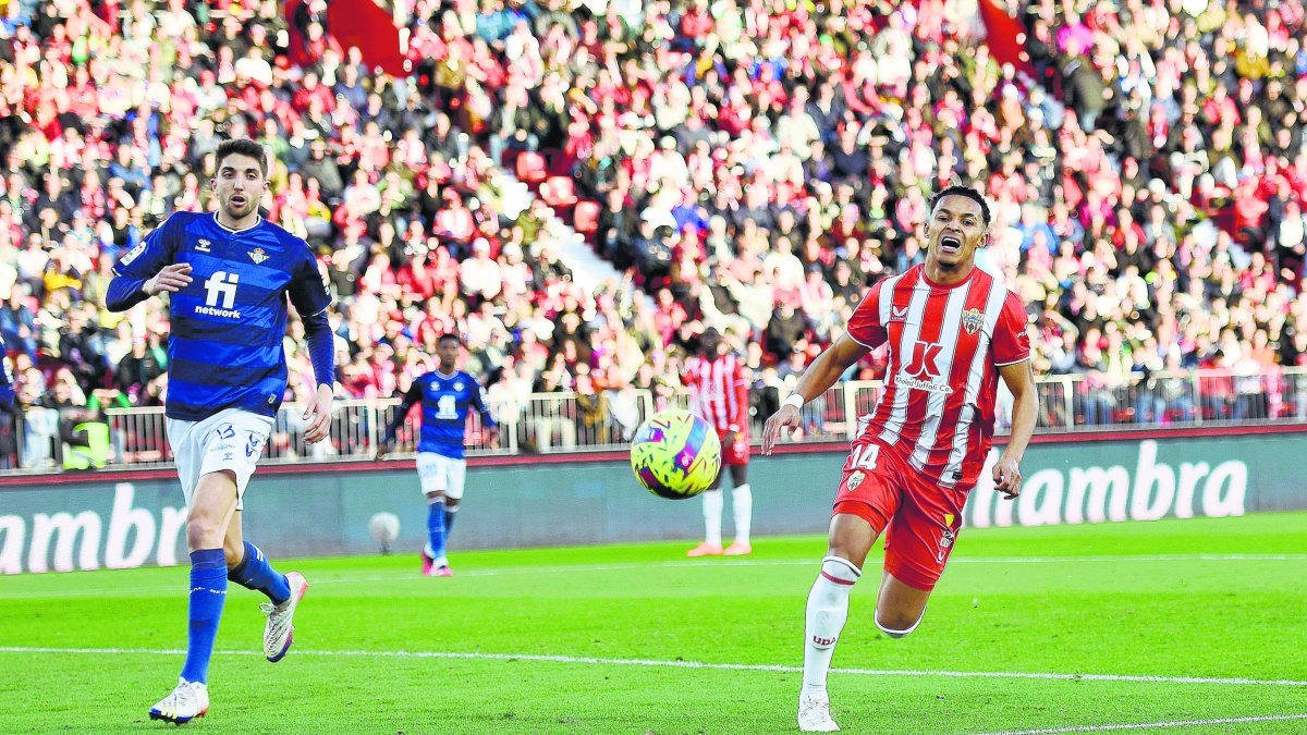 El brasileño Lázaro entró en la segunda parte del partido ante el Betis.