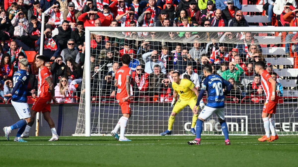 Fernando en el Almería-Betis.
