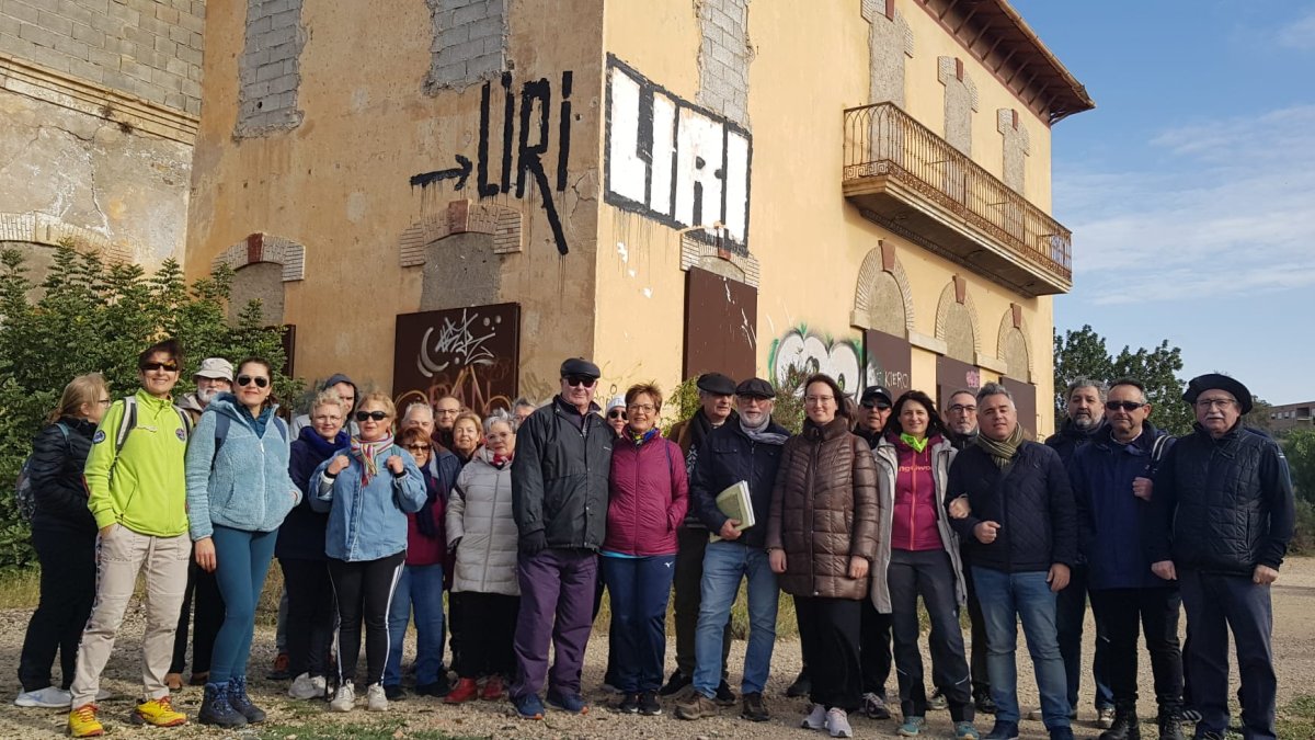 Participantes en el sendero por La Molineta.