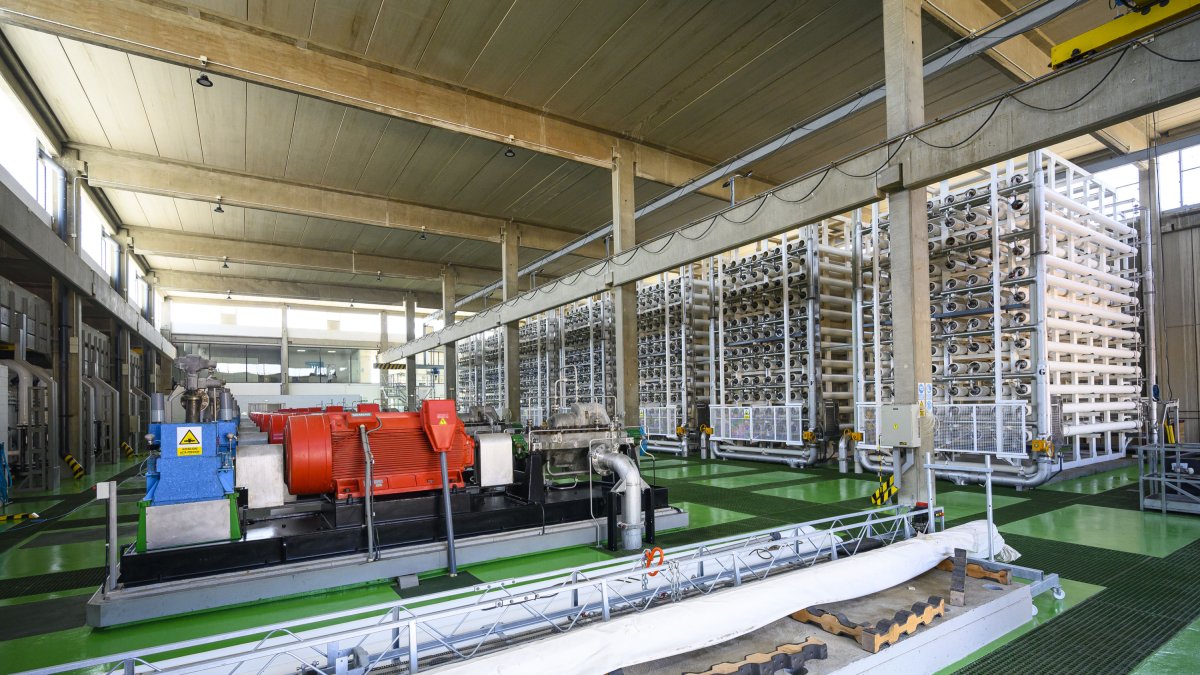 Interior de la desaladora de Almería