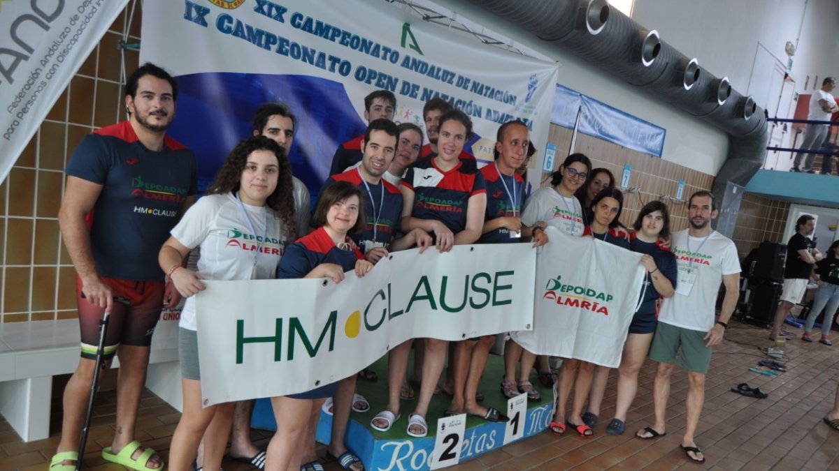 Los nadadores almerienses siguen sumando medallas.