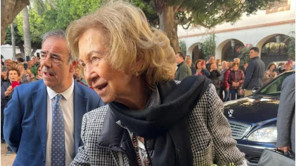 La Reina Doña Sofía, ayer en la Plaza Vieja.