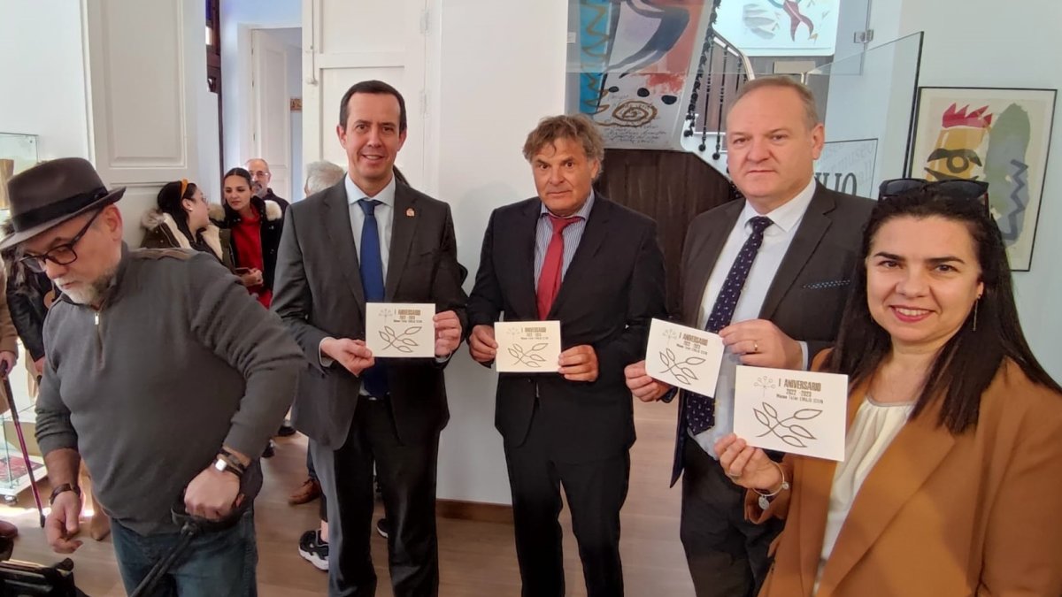 El cónsul alemán Arnulf Braun, ha visitado el Museo Taller Emilio Sdun en Cuevas del Almanzora.