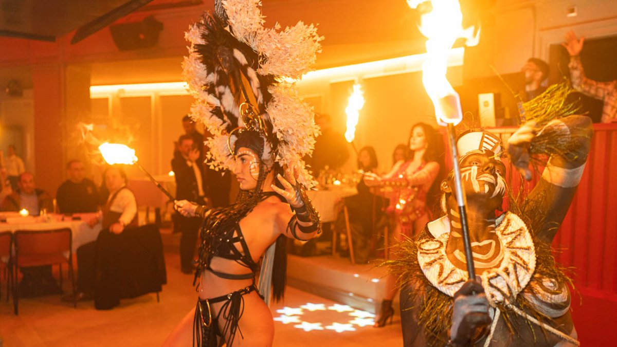 Espectacular reapertura de El Bribón con el espectáculo Masaka Africana show.