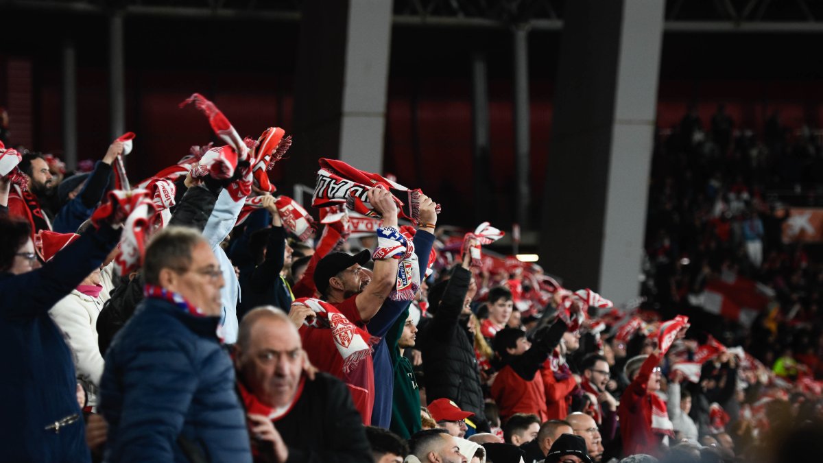 Ambientazo con récord de público el pasado domingo contra el FC Barcelona.