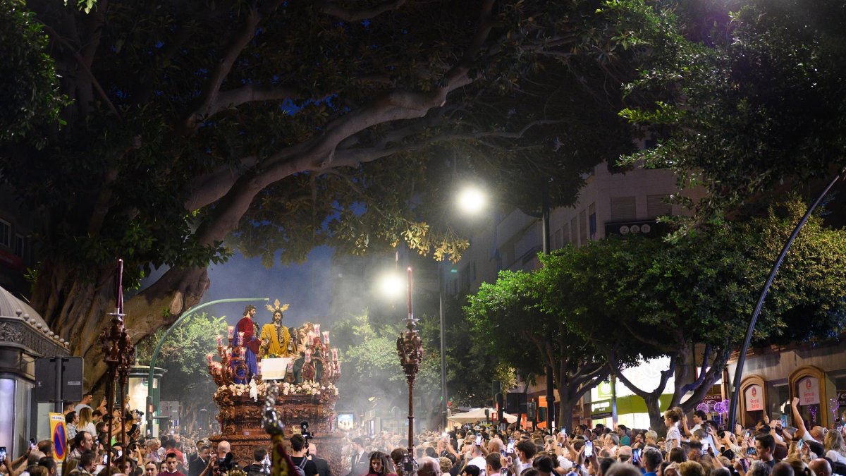 Imagen de archivo de la procesión magna del 29 de octubre. Foto de Juan Sánchez.